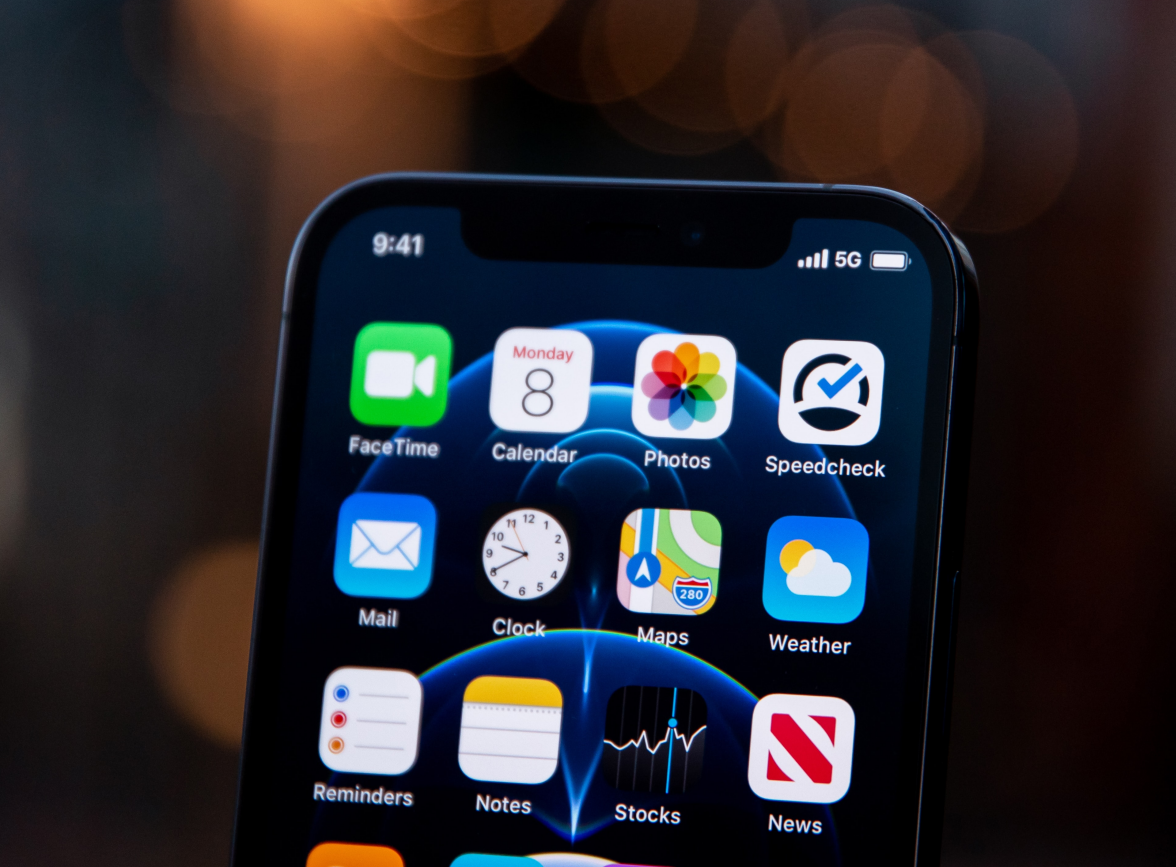 夷陵苹果手机维修分享为什么 iPhone 12 在冬季会自动关机 