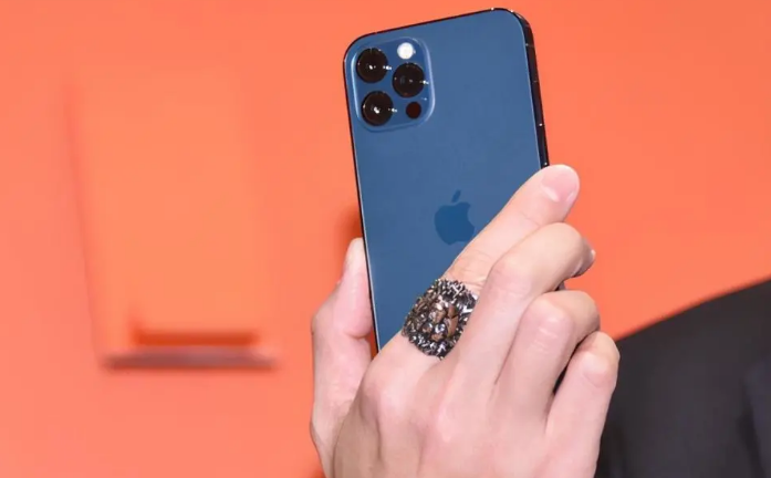 夷陵苹果手机维修分享iPhone12系列重启方法教程 